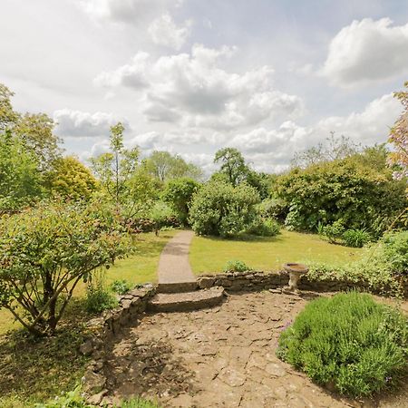 Priors Mead Villa Banbury Exteriör bild